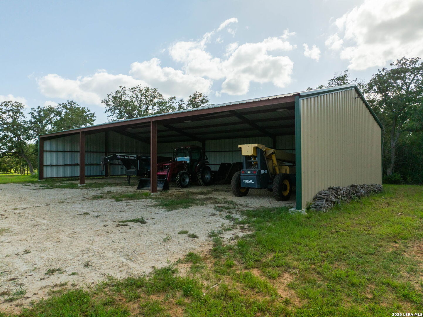 10488 State Highway 304 Harwood TX 78632