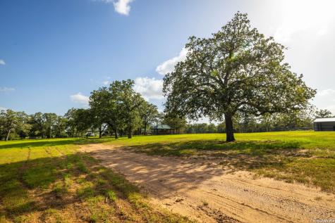 10488 State Highway 304 Harwood TX 78632