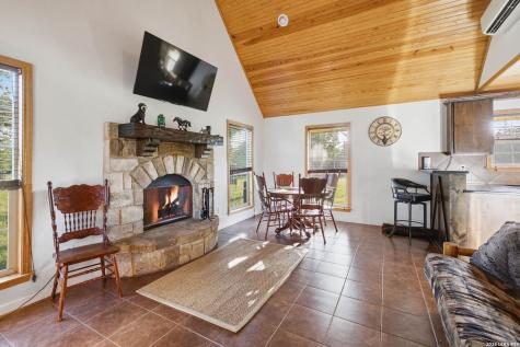 10488 State Highway 304 Harwood TX 78632