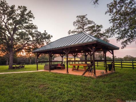 10488 State Highway 304 Harwood TX 78632