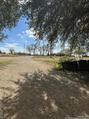 14075 Sherwood Atascosa TX 78002