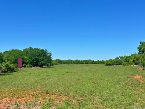 3265 Highway 97 Jourdanton TX 78026