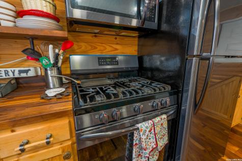 604 Cr 332 Charlotte TX 78011