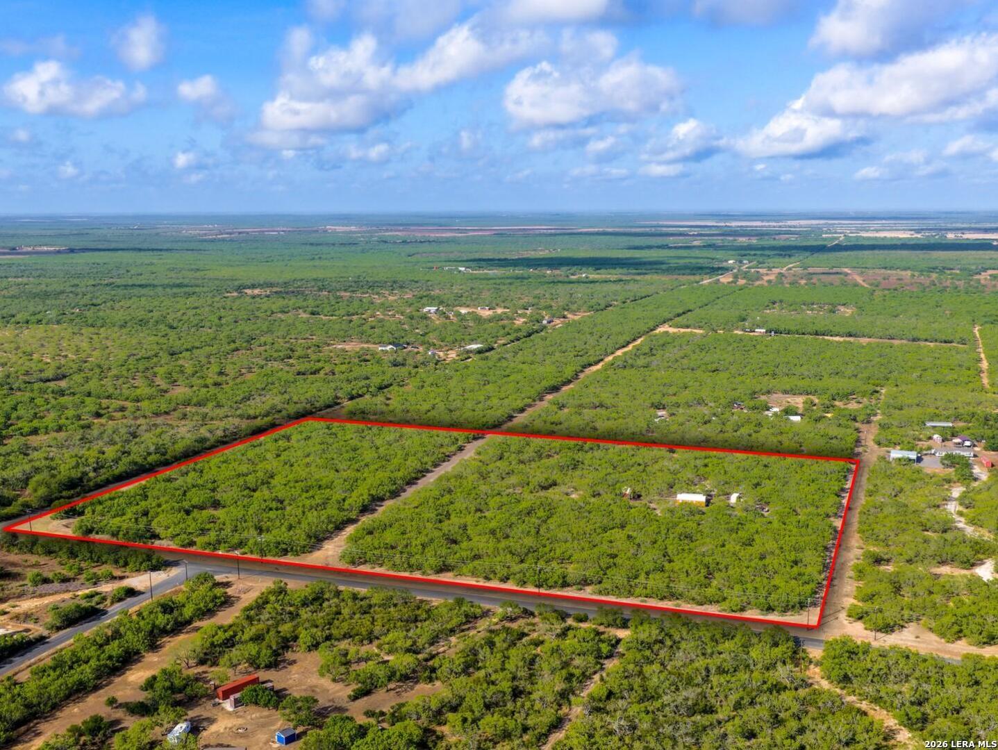 604 Cr 332 Charlotte TX 78011