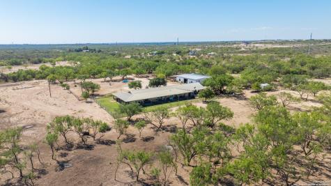 2133 Lausen Del Rio TX 78840