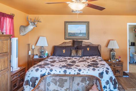 2133 Lausen Del Rio TX 78840