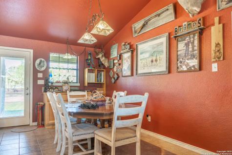 2133 Lausen Del Rio TX 78840