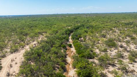 2133 Lausen Del Rio TX 78840