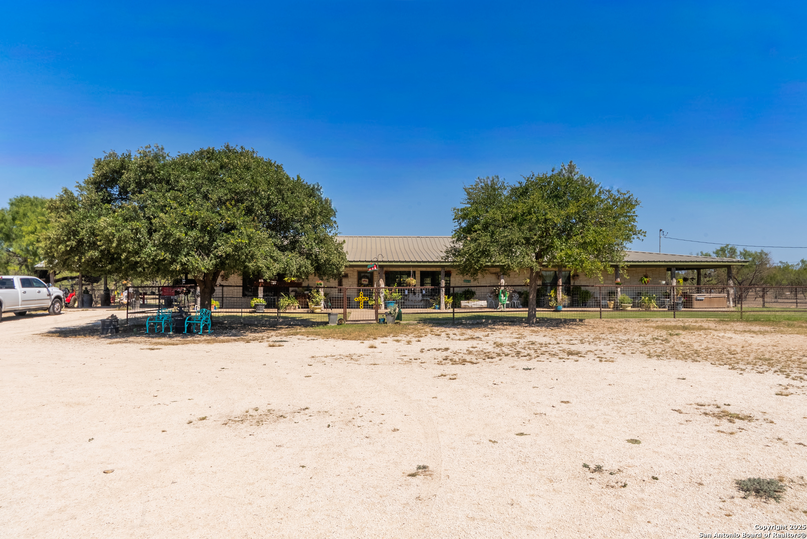 2133 Lausen Del Rio TX 78840