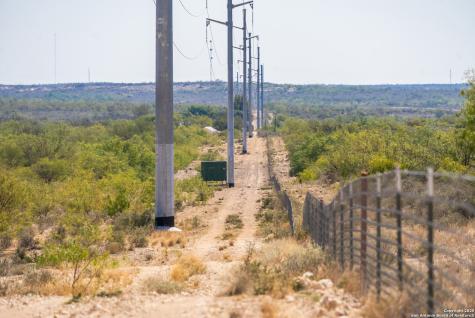 2133 Lausen Del Rio TX 78840