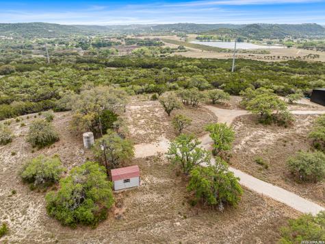 10205 #2 Johns Road Boerne TX 78006