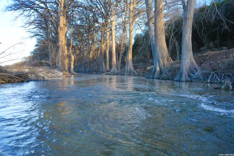 454 Center Point River Center Point TX 78010