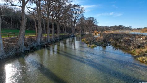 454 Center Point River Center Point TX 78010