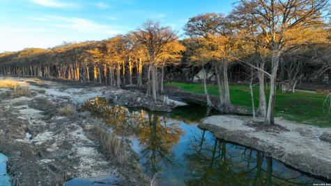 454 Center Point River Center Point TX 78010