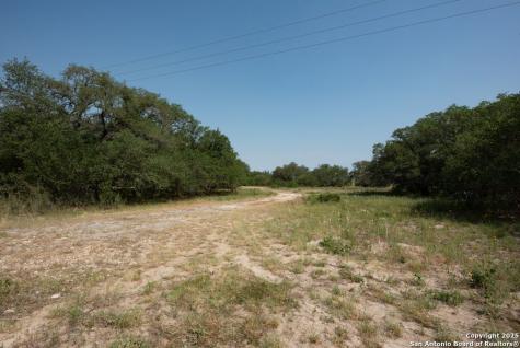 1003 County Road 334 Stockdale TX 78160