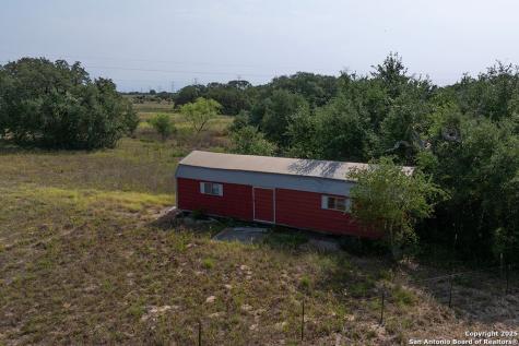 1003 County Road 334 Stockdale TX 78160