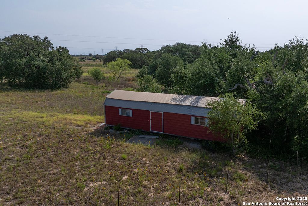 1003 County Road 334 Stockdale TX 78160