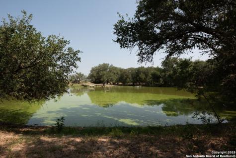 1003 County Road 334 Stockdale TX 78160