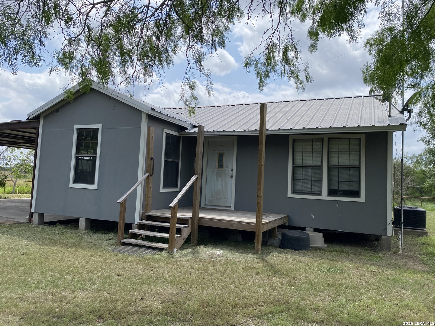 2894 County Road 510 Skidmore TX 78389