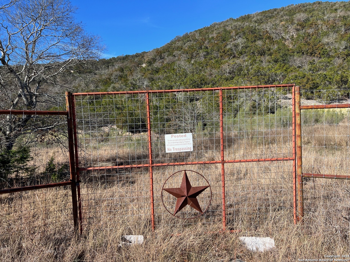 696 Chili Canyon Road Tarpley TX 78003
