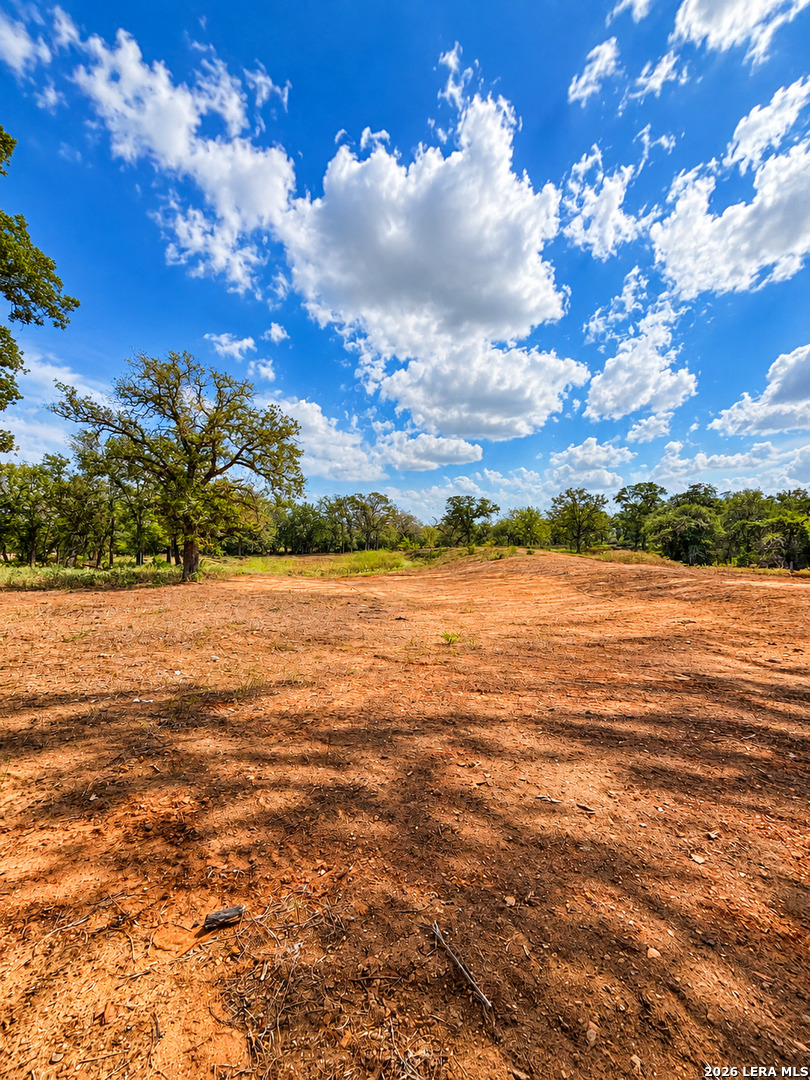 1410 W County Road 109 Leesville TX 78122