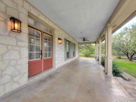 1210 Whispering Woods New Braunfels TX 78132