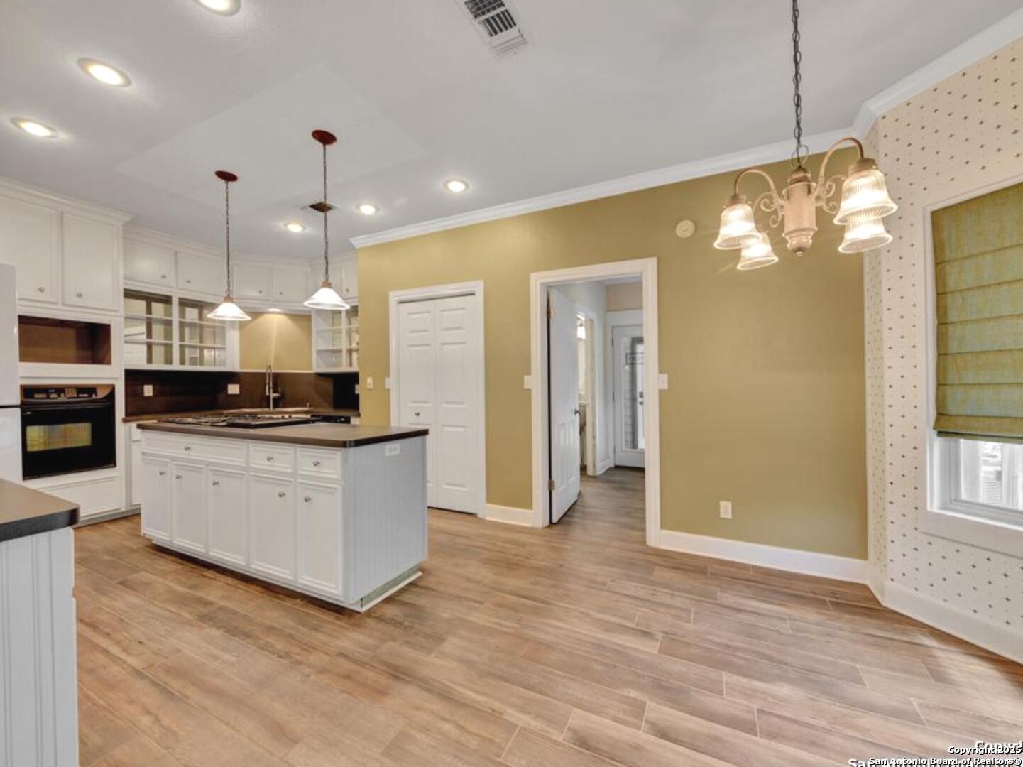 1210 Whispering Woods New Braunfels TX 78132