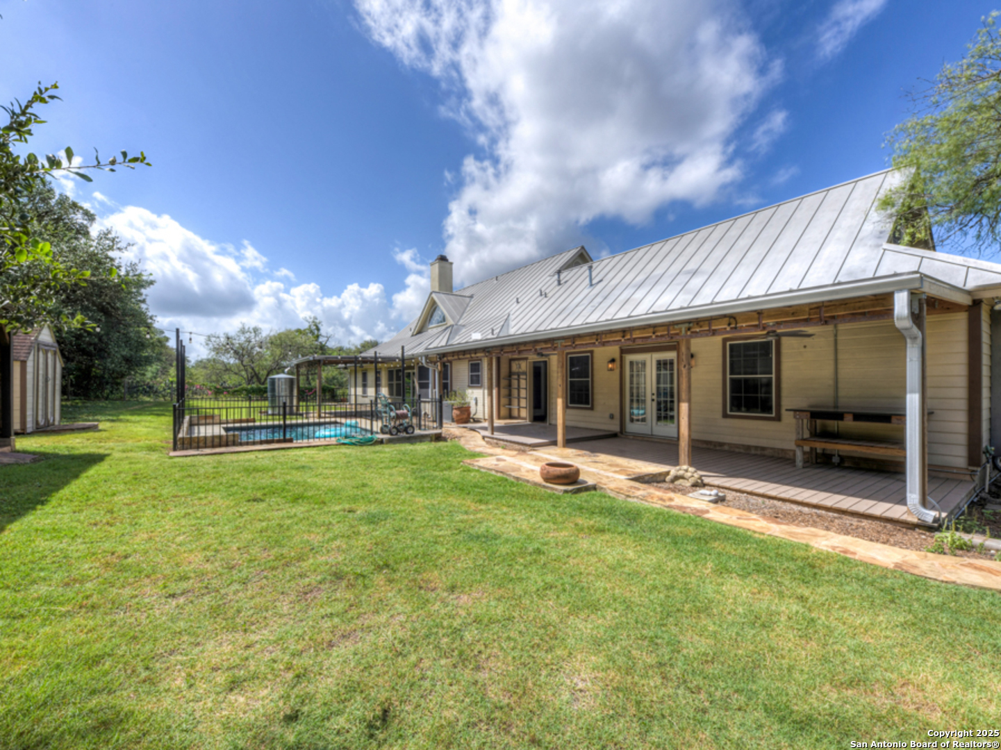 1210 Whispering Woods New Braunfels TX 78132