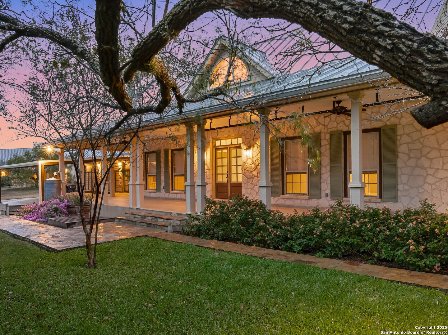 1210 Whispering Woods New Braunfels TX 78132