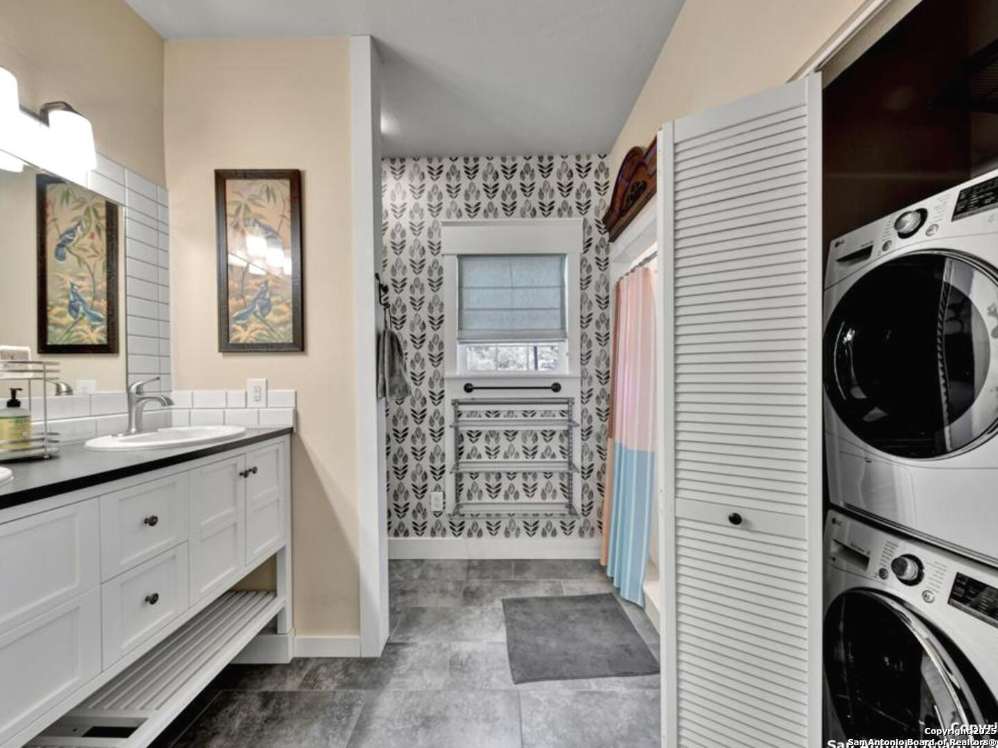 1210 Whispering Woods New Braunfels TX 78132