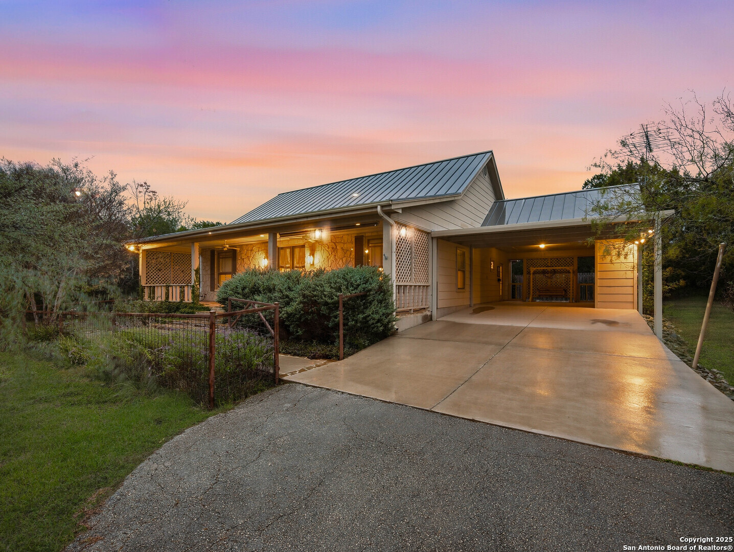 1210 Whispering Woods New Braunfels TX 78132