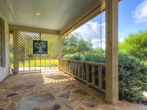 1210 Whispering Woods New Braunfels TX 78132