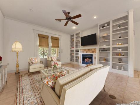 1210 Whispering Woods New Braunfels TX 78132