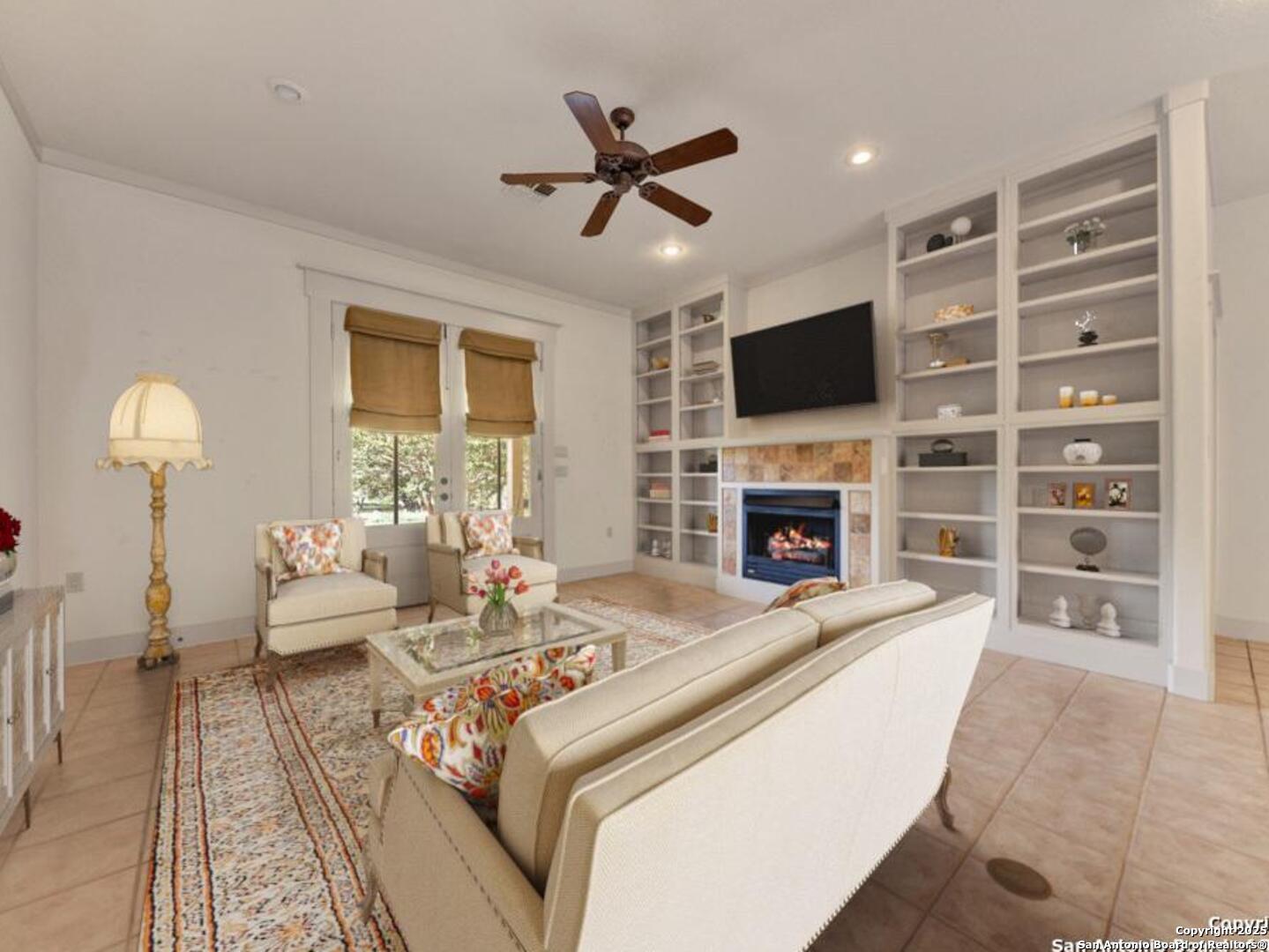 1210 Whispering Woods New Braunfels TX 78132