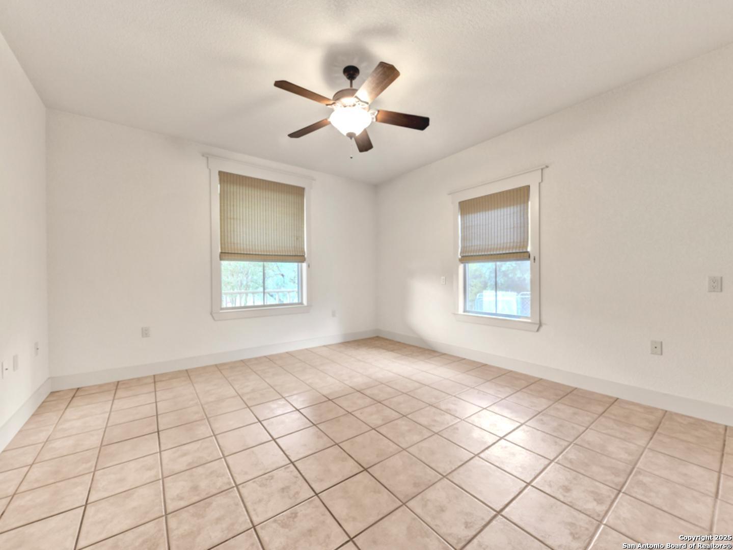 1210 Whispering Woods New Braunfels TX 78132