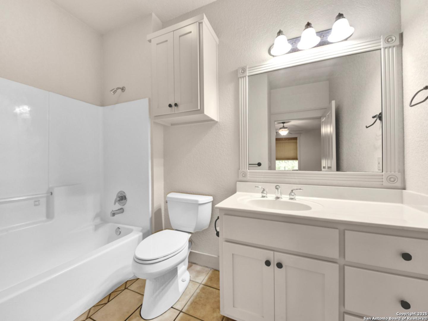 1210 Whispering Woods New Braunfels TX 78132