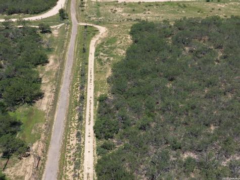 999 Jordan Road Encinal TX 78019