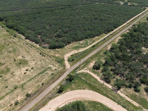 999 Jordan Road Encinal TX 78019