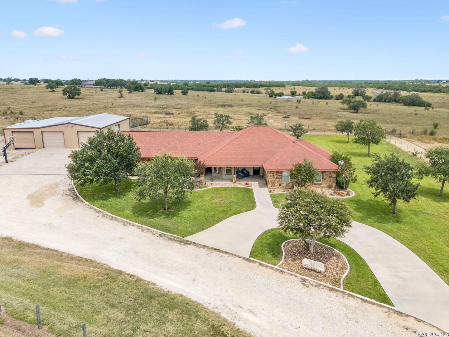 2655 Cr 233 Gillett TX 78116