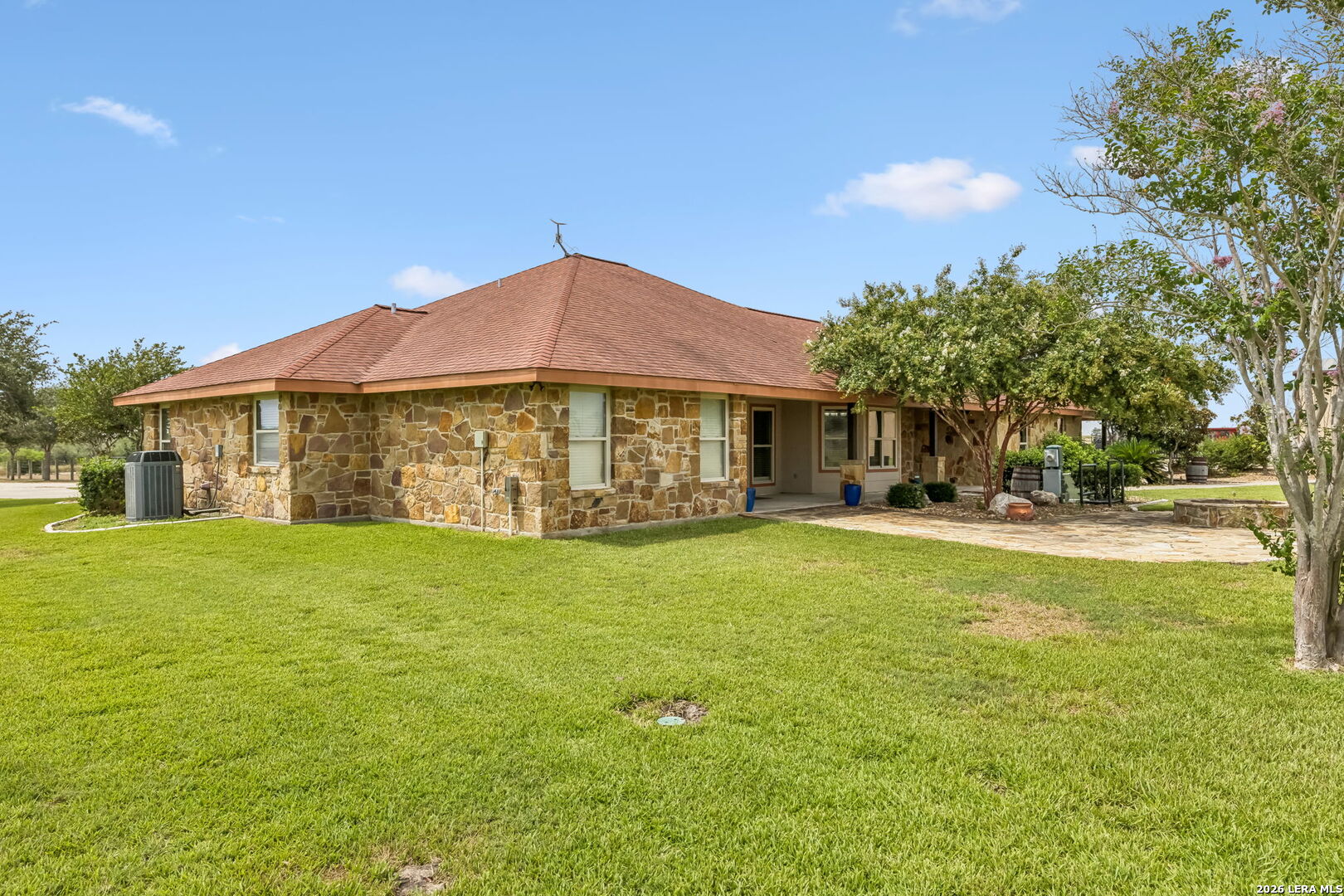 2655 Cr 233 Gillett TX 78116