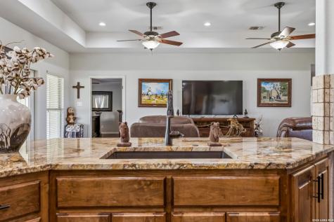 2655 Cr 233 Gillett TX 78116