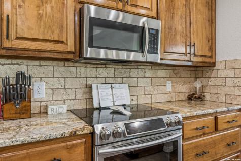 2655 Cr 233 Gillett TX 78116