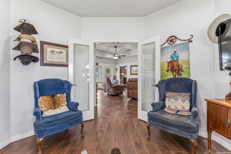 2655 Cr 233 Gillett TX 78116