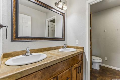 2655 Cr 233 Gillett TX 78116
