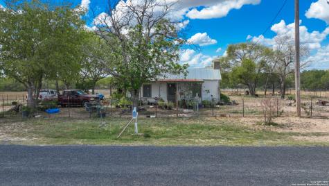 1101 Horton Lane Poteet TX 78065
