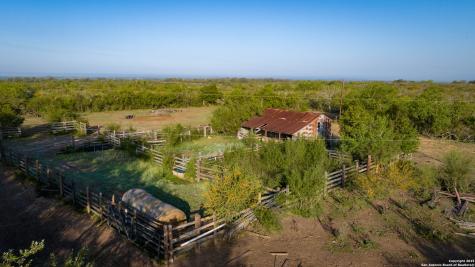 8440 State Highway 239 W Goliad TX 77963