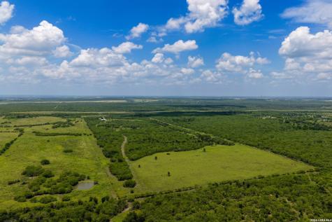 2249 Long Road Lockhart TX 78644