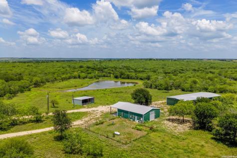 2249 Long Road Lockhart TX 78644