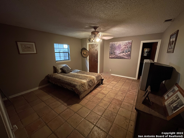 10671 Briggs Road Atascosa TX 78002