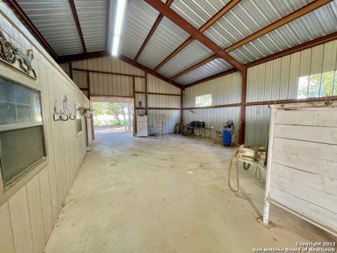 10671 Briggs Road Atascosa TX 78002
